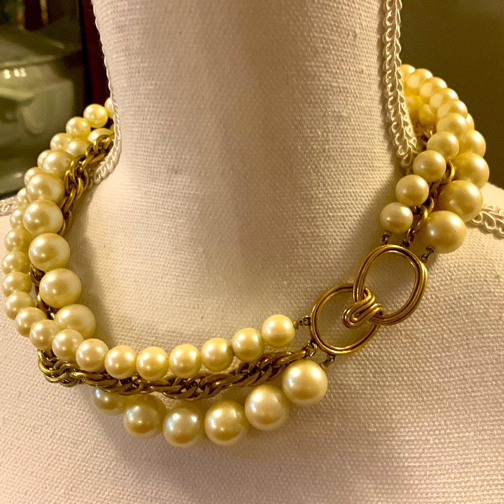 Givenchy Vintage Chunky Faux Pearl & Gold Collar Necklace18inch w/Givenchy box